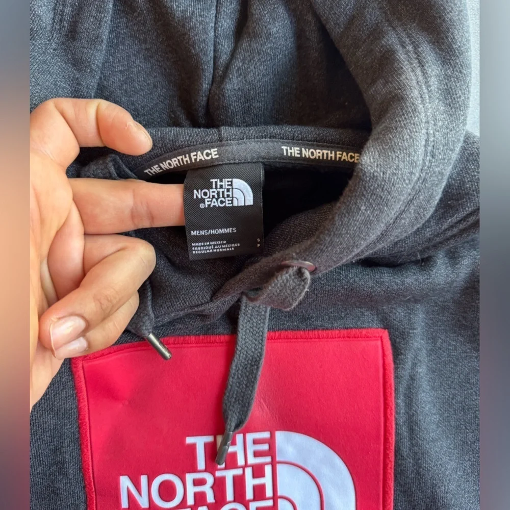 The North Face gray  Hoodie with red Accent